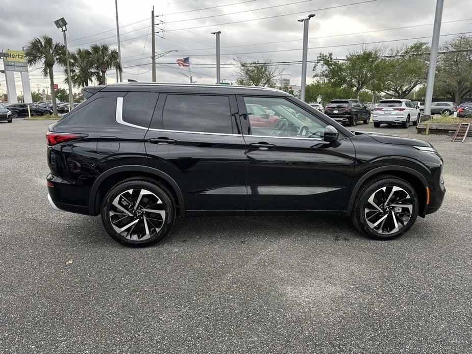 new 2024 Mitsubishi Outlander car, priced at $32,717