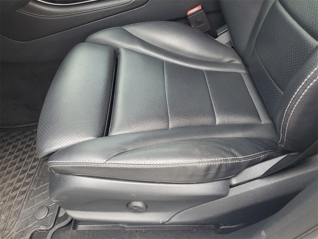 used 2019 Mercedes-Benz GLC 300 car, priced at $16,926