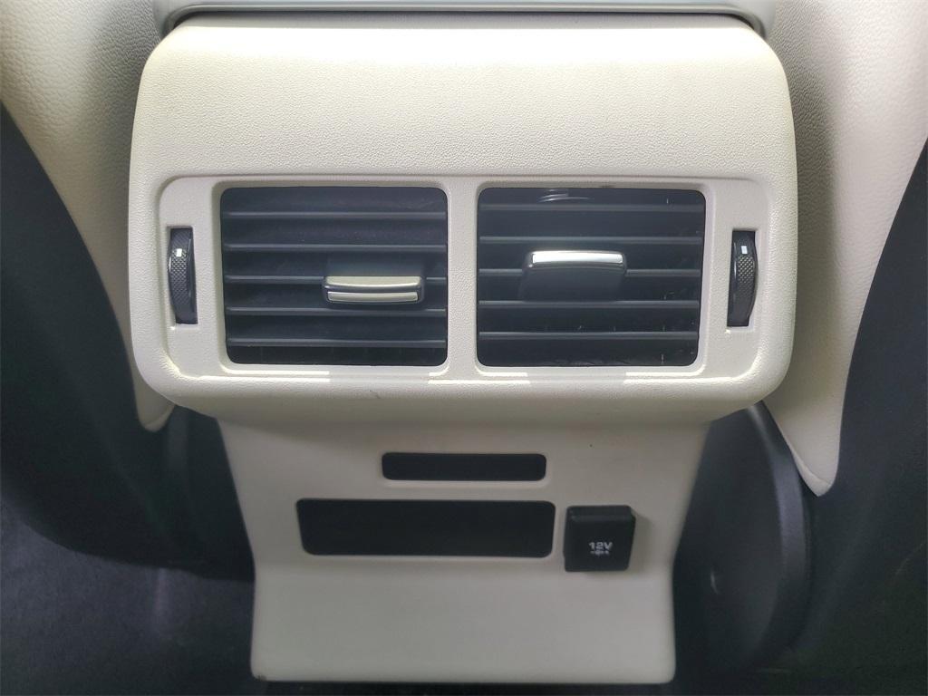 used 2021 Land Rover Range Rover Velar car, priced at $31,400