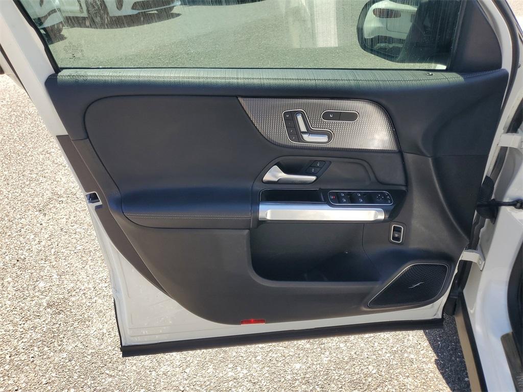 used 2020 Mercedes-Benz GLB 250 car, priced at $27,421