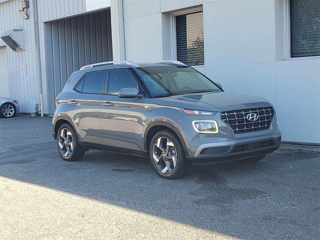 used 2021 Hyundai Venue car, priced at $14,890