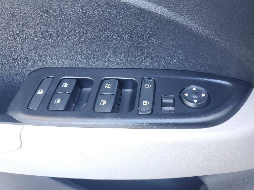 used 2021 Hyundai Venue car, priced at $14,890