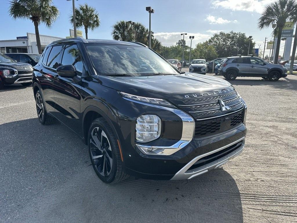 new 2024 Mitsubishi Outlander car, priced at $33,454