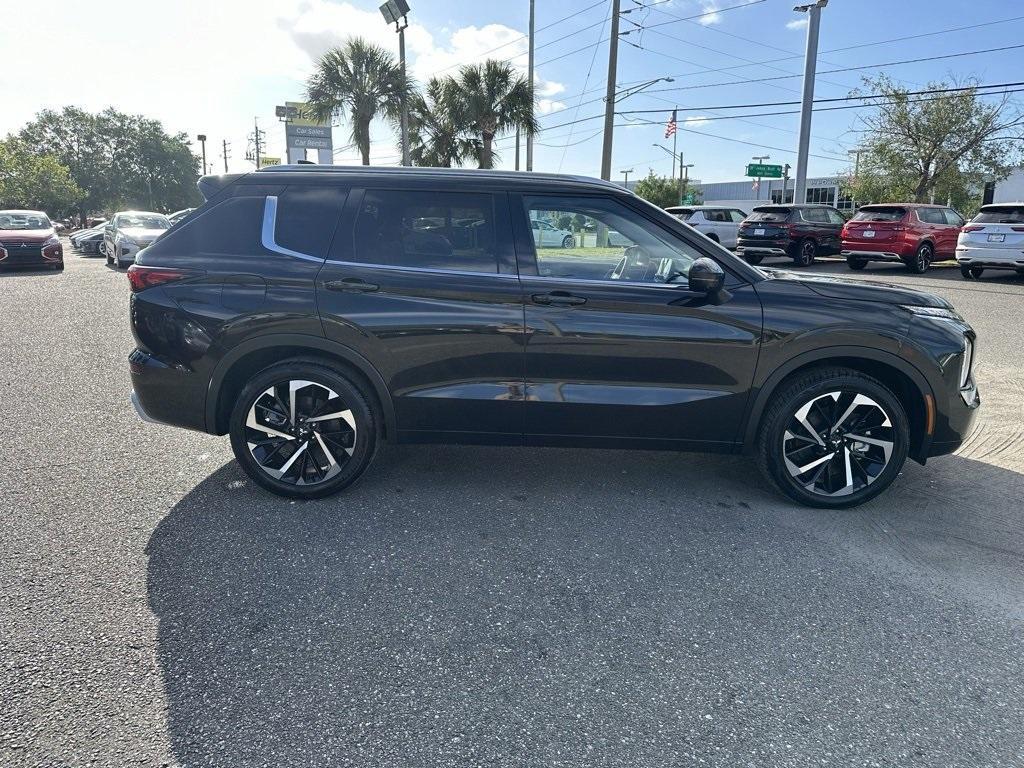 new 2024 Mitsubishi Outlander car, priced at $33,454