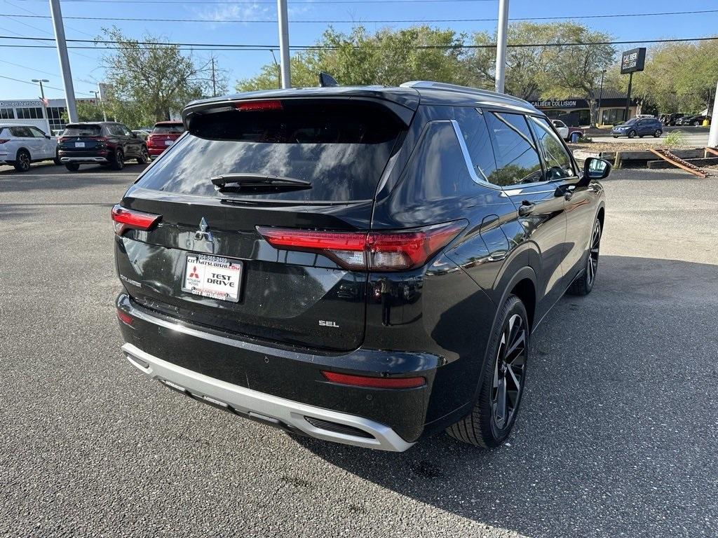 new 2024 Mitsubishi Outlander car, priced at $33,454