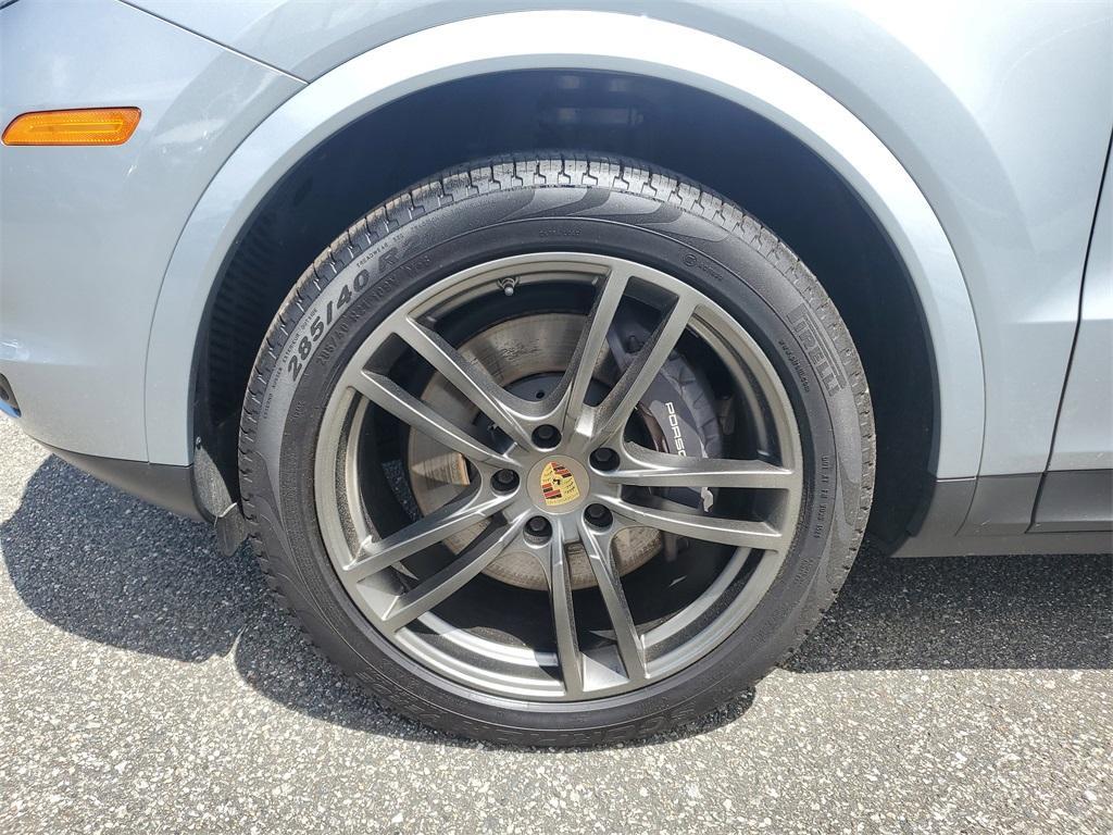 used 2021 Porsche Cayenne car, priced at $50,279