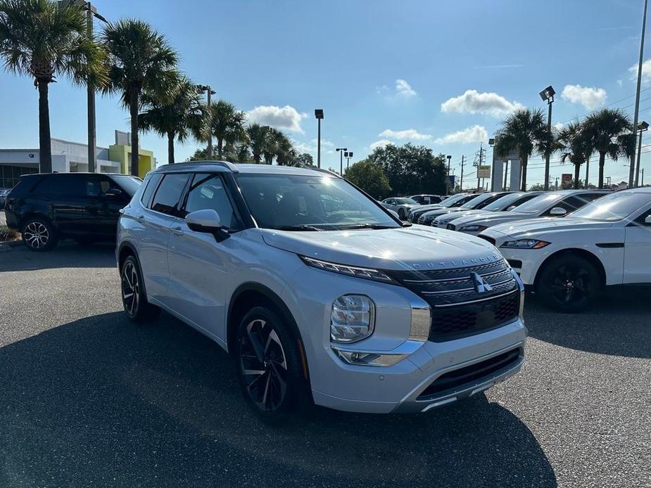 new 2024 Mitsubishi Outlander car, priced at $34,635