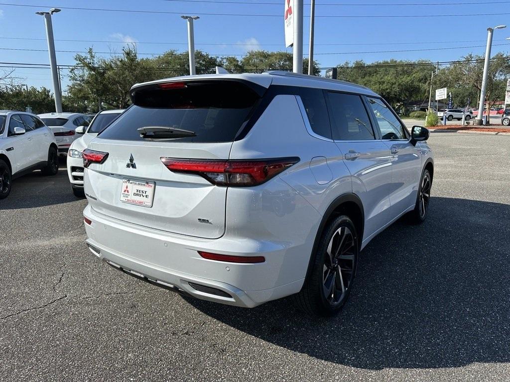 new 2024 Mitsubishi Outlander car, priced at $34,635