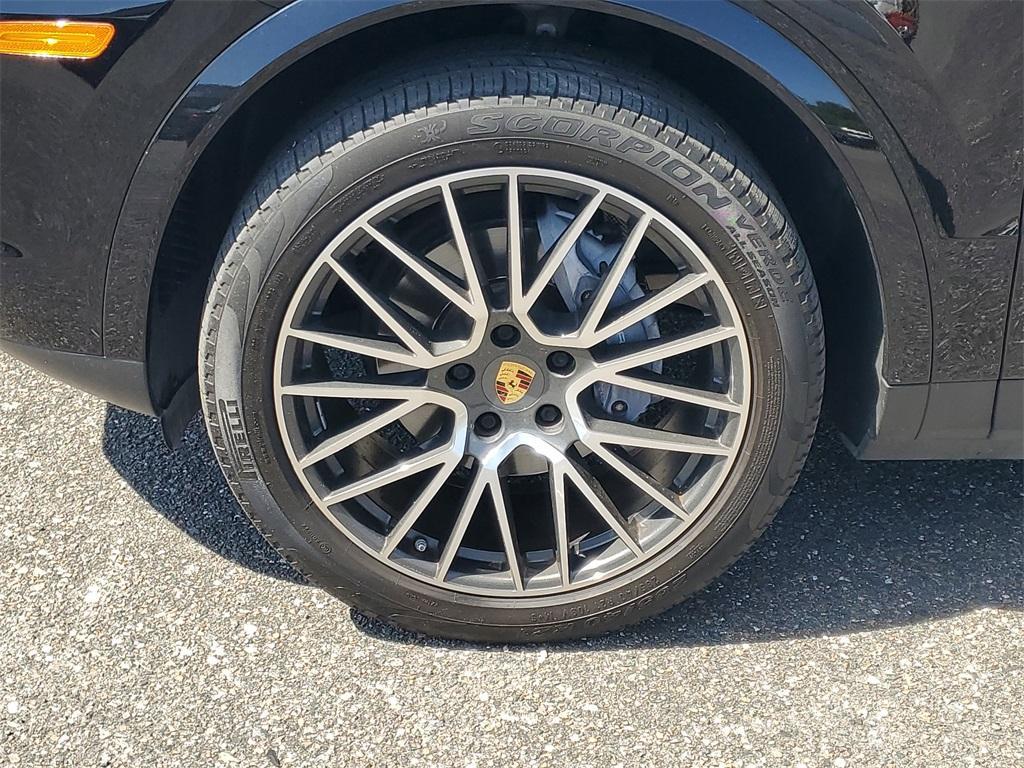 used 2019 Porsche Cayenne car, priced at $35,557