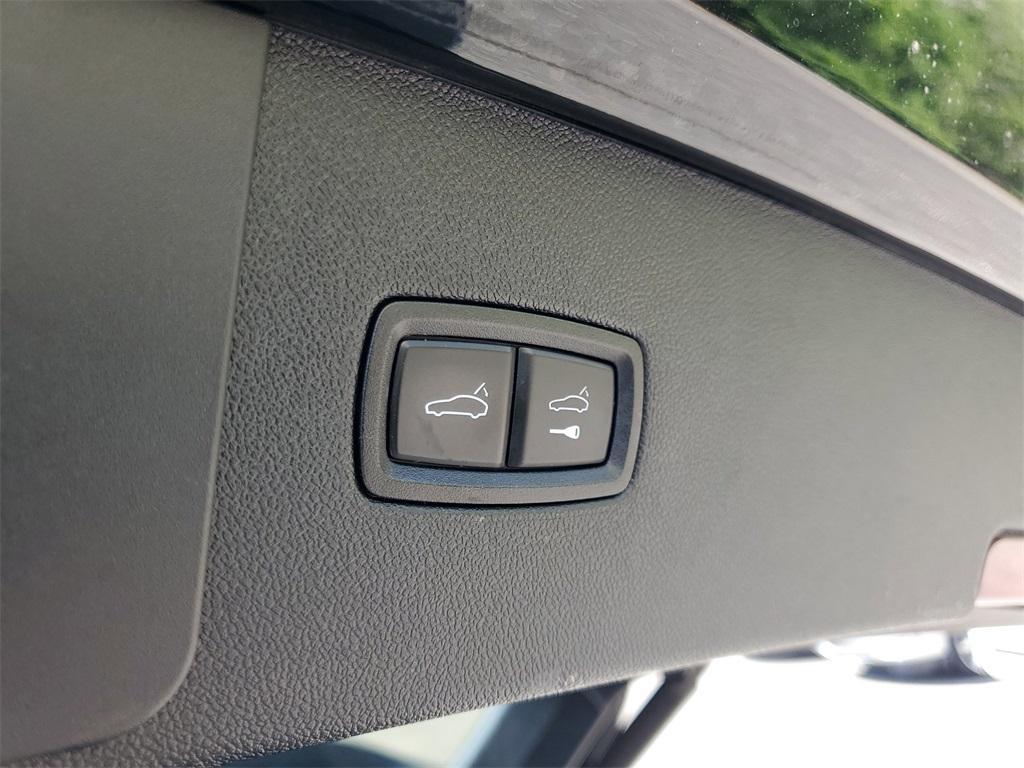 used 2019 Porsche Cayenne car, priced at $35,557