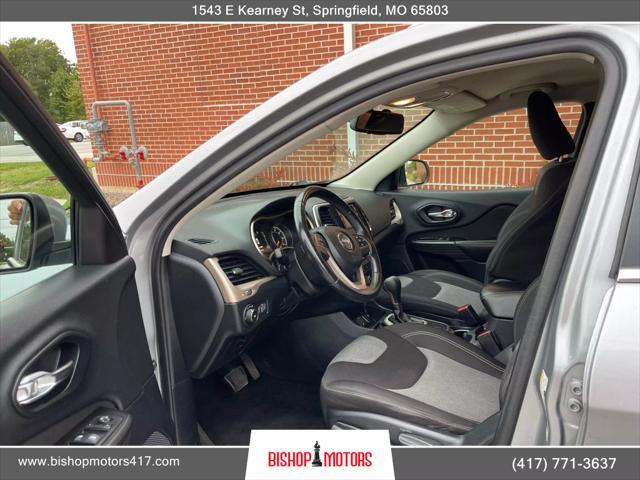 used 2014 Jeep Cherokee car, priced at $10,995