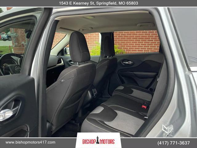 used 2014 Jeep Cherokee car, priced at $10,995
