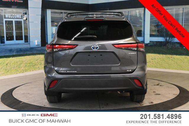 used 2021 Toyota Highlander Hybrid car, priced at $31,995