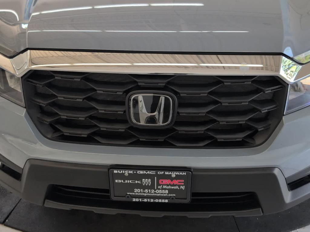 used 2023 Honda Passport car, priced at $34,888