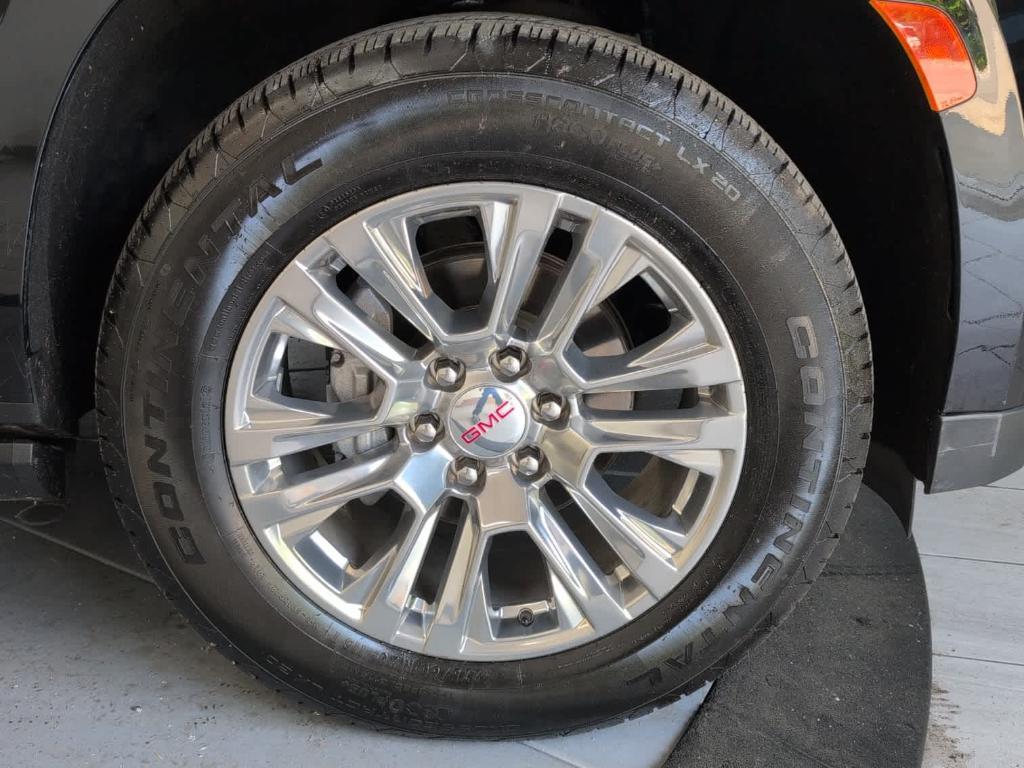 used 2022 GMC Yukon XL car, priced at $64,888