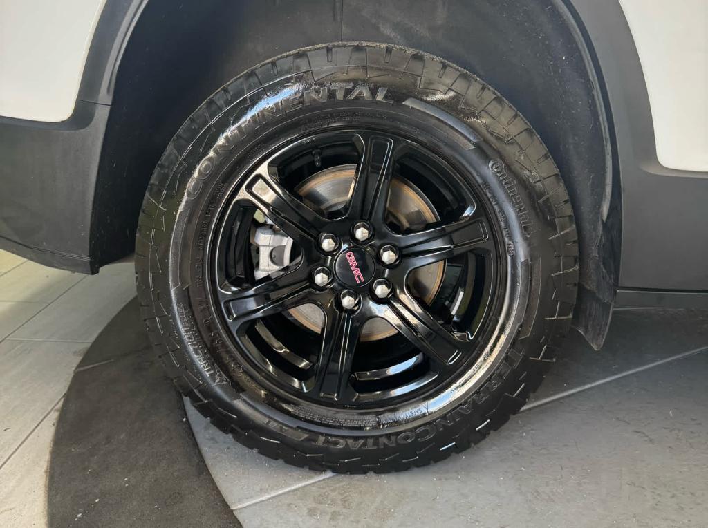 used 2022 GMC Acadia car, priced at $31,988