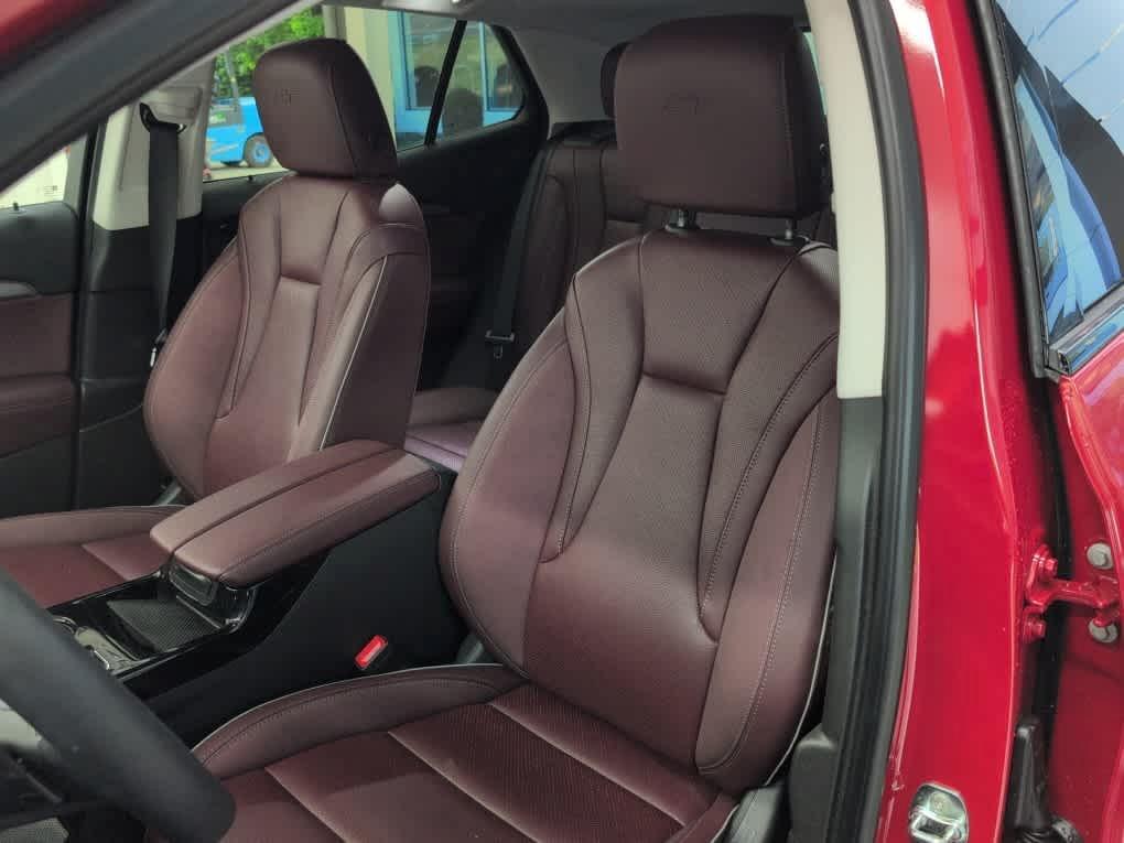 new 2025 Buick Envision car, priced at $42,735