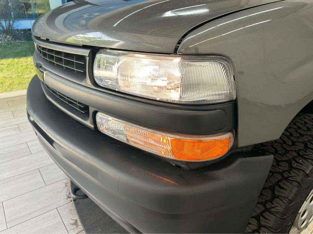 used 2001 Chevrolet Tahoe car, priced at $8,995