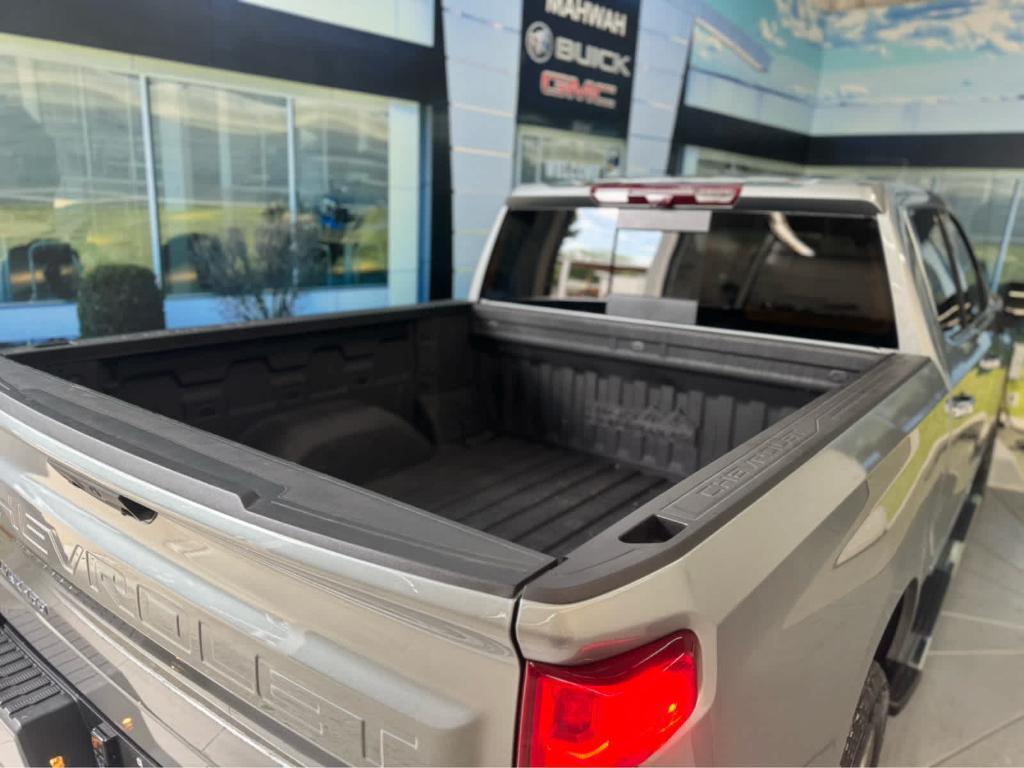 used 2024 Chevrolet Silverado 1500 car, priced at $60,888