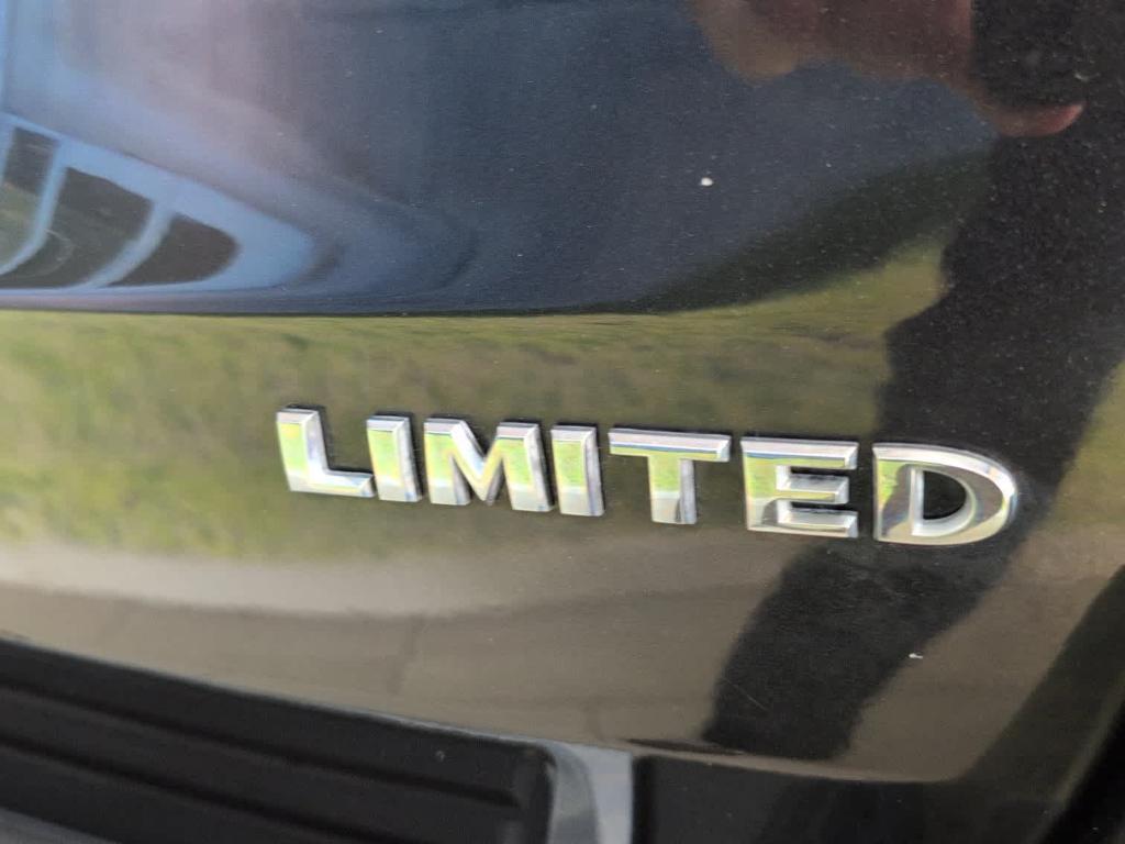 used 2016 Jeep Grand Cherokee car, priced at $14,995