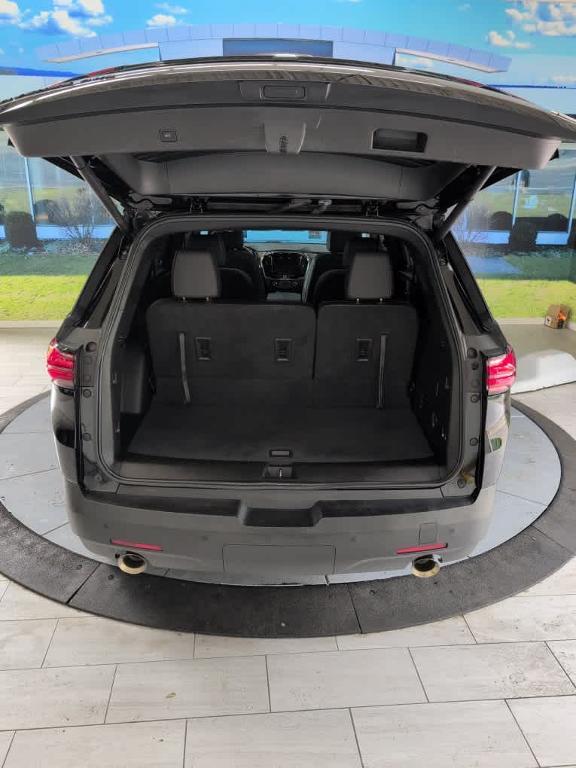 used 2022 Chevrolet Traverse car, priced at $37,888