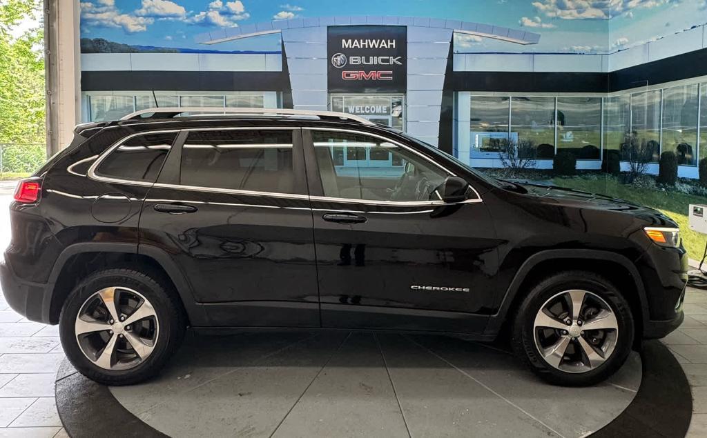used 2019 Jeep Cherokee car, priced at $16,888