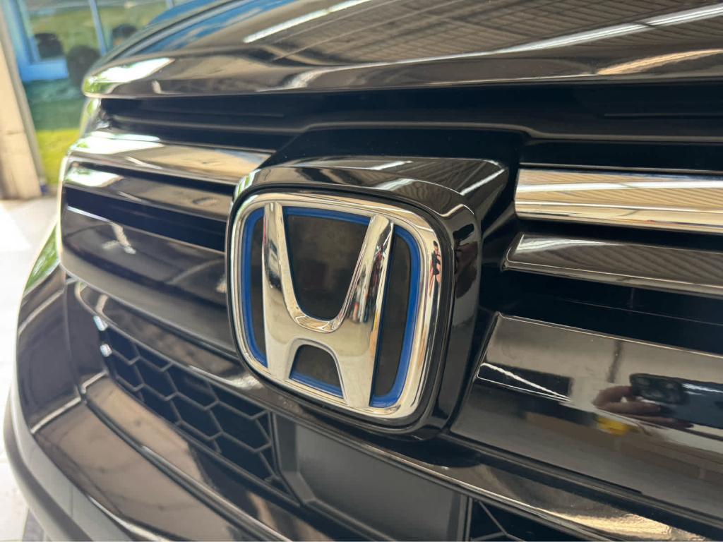 used 2022 Honda CR-V Hybrid car, priced at $30,999