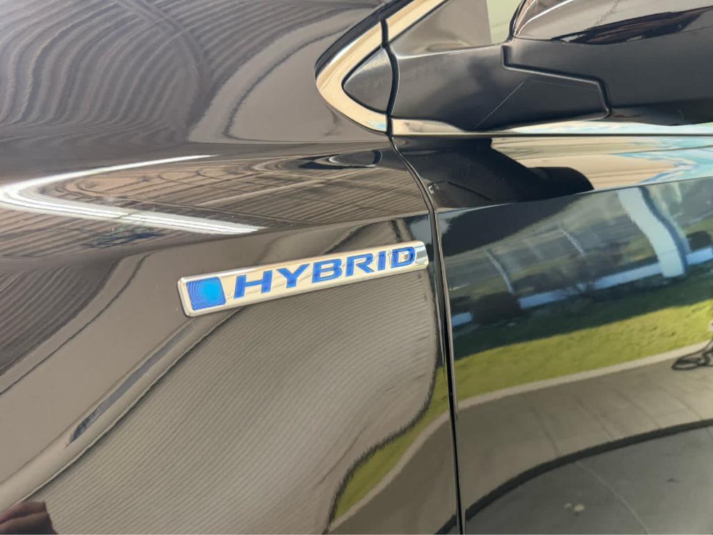 used 2022 Honda CR-V Hybrid car, priced at $30,999