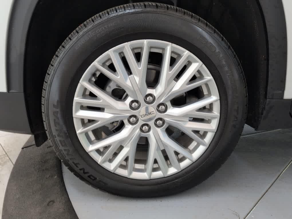 used 2025 GMC Acadia car, priced at $45,888