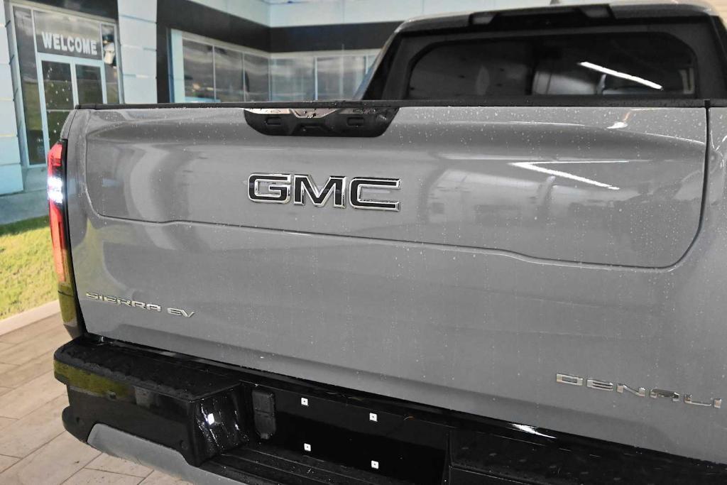 used 2025 GMC Sierra EV car
