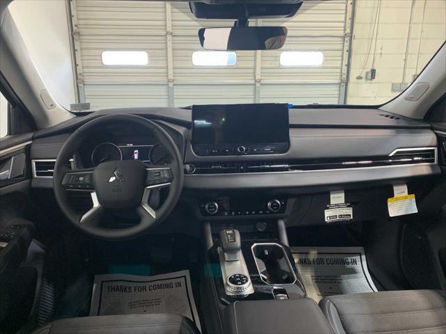 new 2025 Mitsubishi Outlander car, priced at $38,065