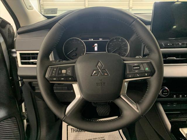 new 2025 Mitsubishi Outlander car, priced at $38,065