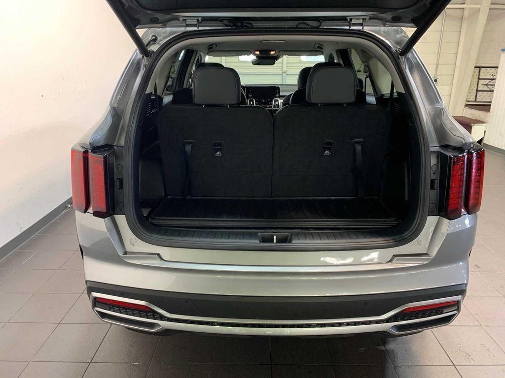 used 2023 Kia Sorento Hybrid car, priced at $34,987