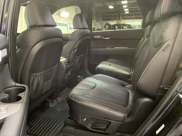 used 2024 Hyundai Palisade car, priced at $45,988