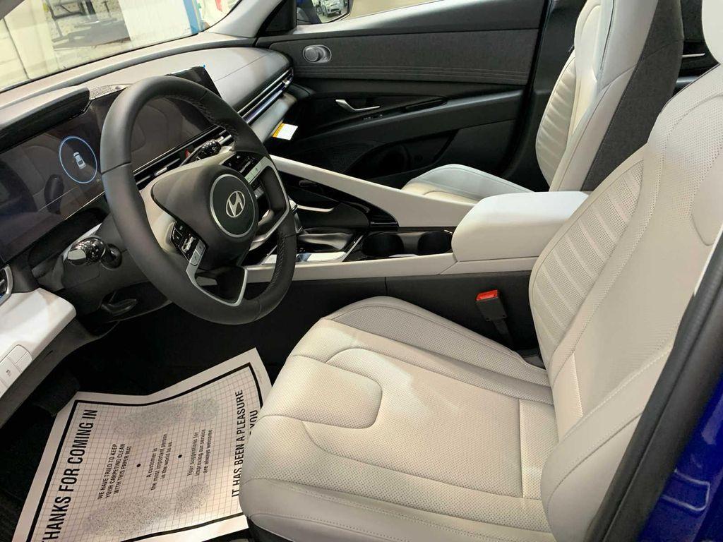new 2025 Hyundai Elantra car, priced at $27,532