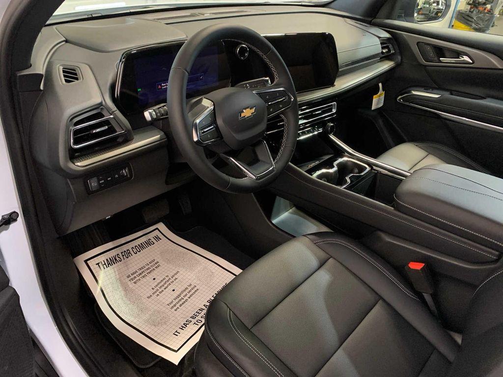 new 2026 Chevrolet Traverse car, priced at $47,915