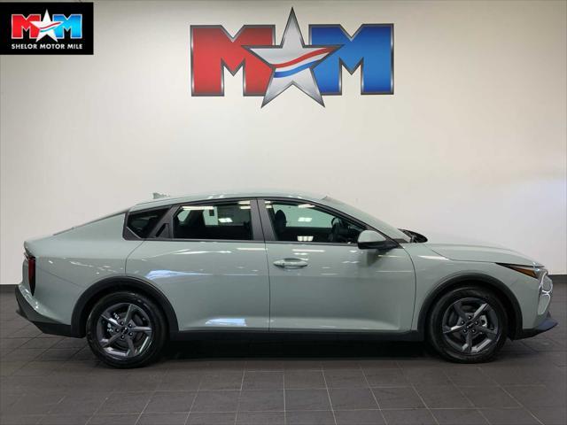 new 2025 Kia K4 car, priced at $23,928