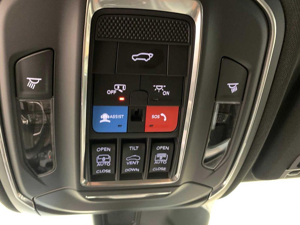 new 2025 Jeep Grand Cherokee car, priced at $51,230