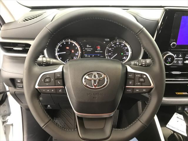 used 2023 Toyota Highlander car