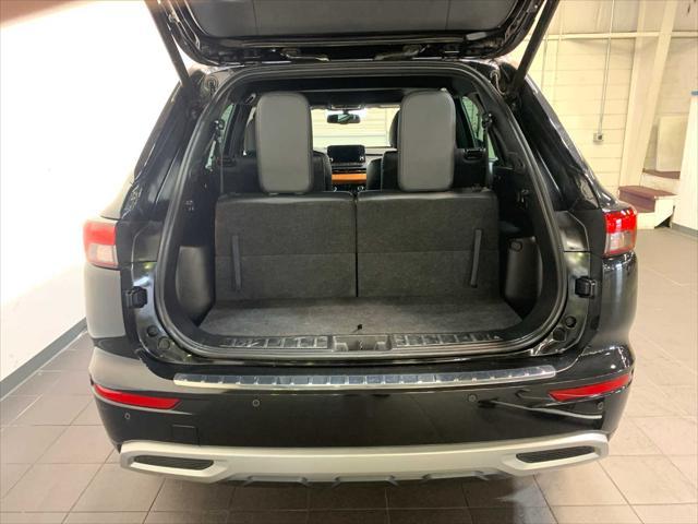 used 2023 Mitsubishi Outlander car, priced at $30,789