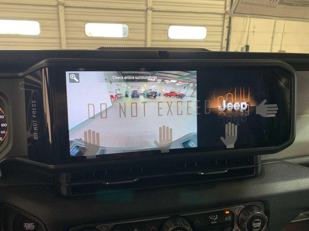 new 2025 Jeep Gladiator car, priced at $47,400
