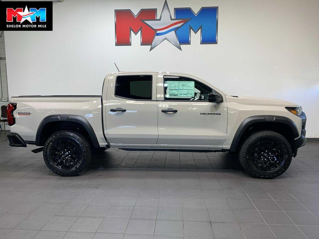 new 2026 Chevrolet Colorado car, priced at $44,389
