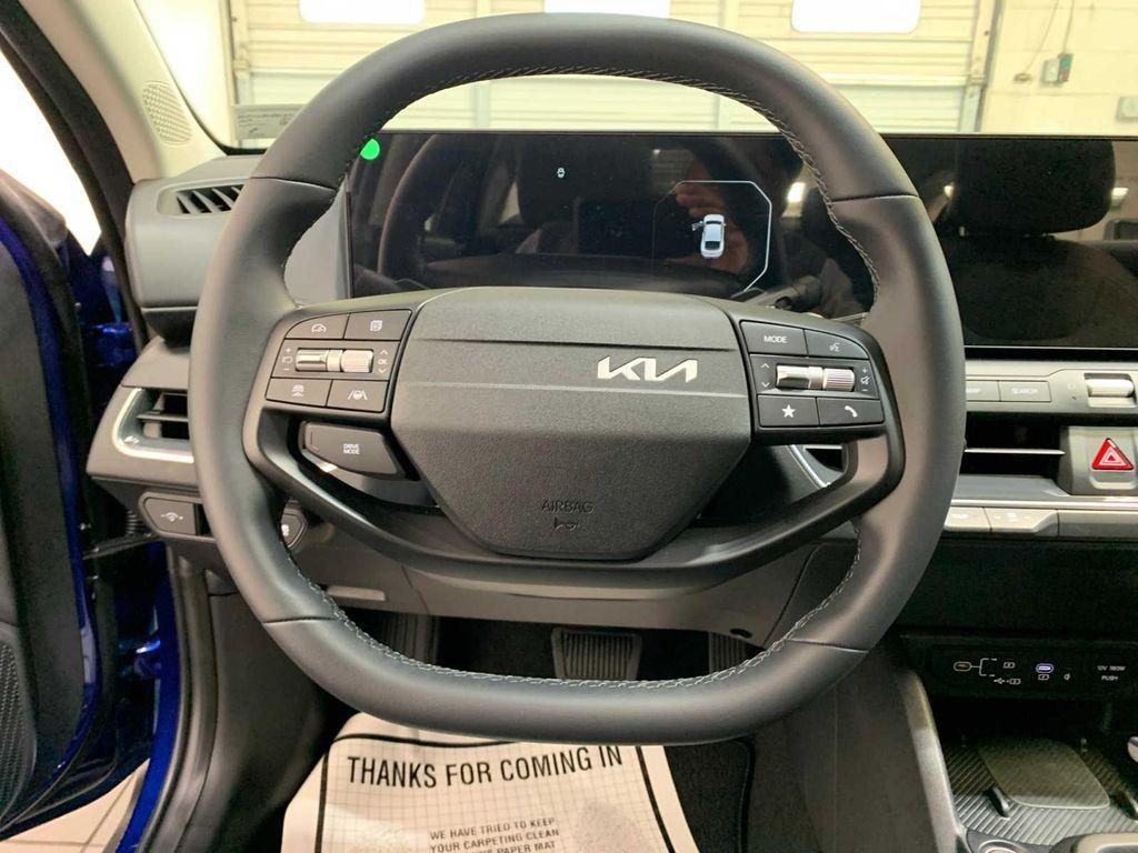 new 2025 Kia K4 car, priced at $24,678