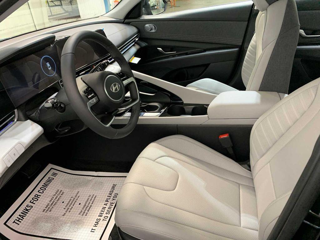 new 2025 Hyundai Elantra car, priced at $27,588