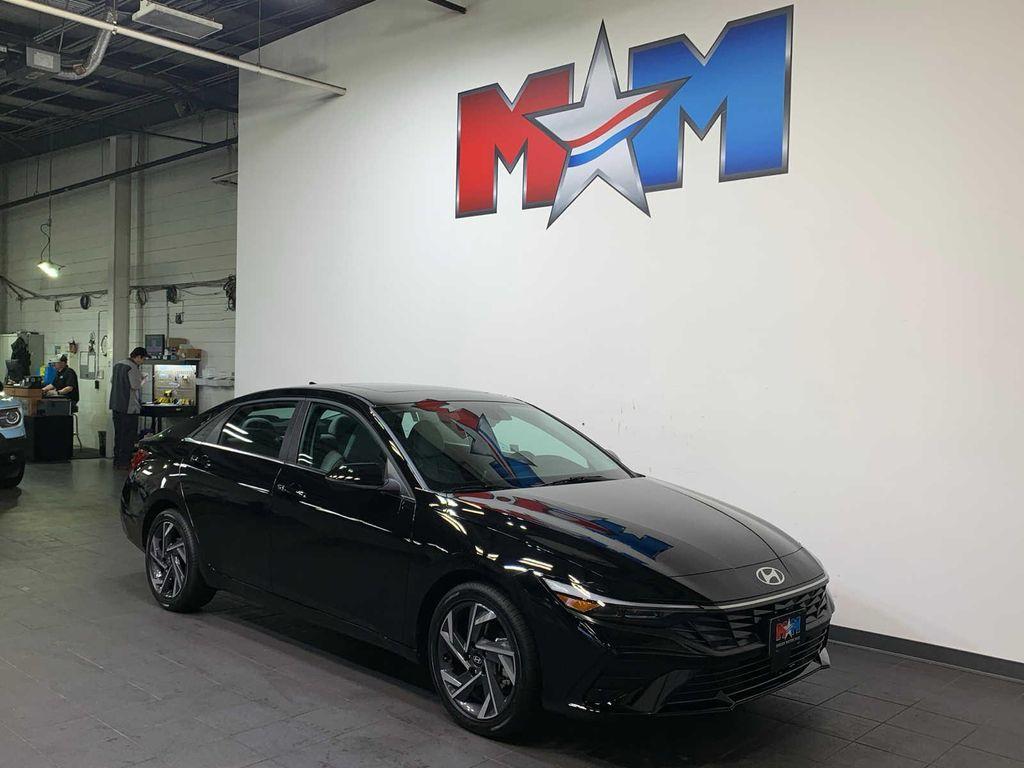 new 2025 Hyundai Elantra car, priced at $27,588