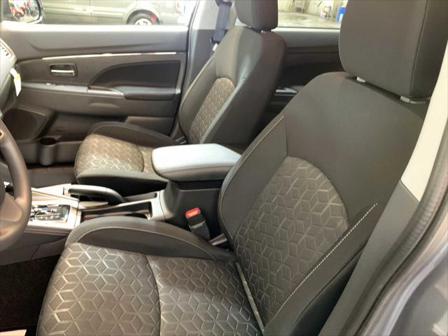 new 2025 Mitsubishi Outlander Sport car, priced at $28,205