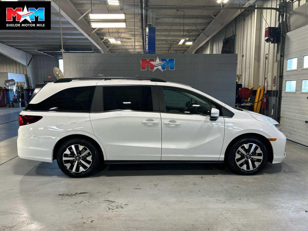 new 2026 Honda Odyssey car, priced at $45,340