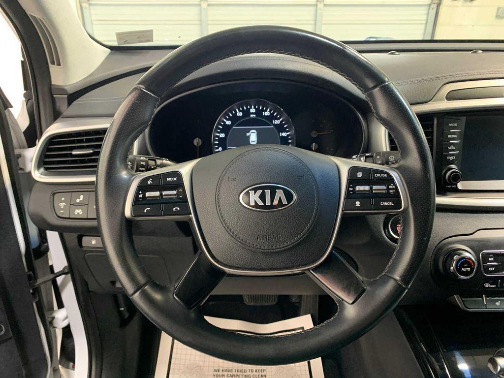 used 2019 Kia Sorento car, priced at $25,789