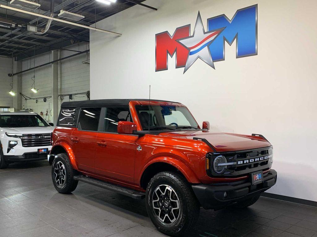 used 2024 Ford Bronco car, priced at $45,494