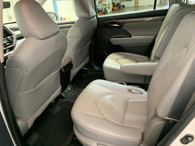 used 2021 Toyota Highlander car, priced at $44,989